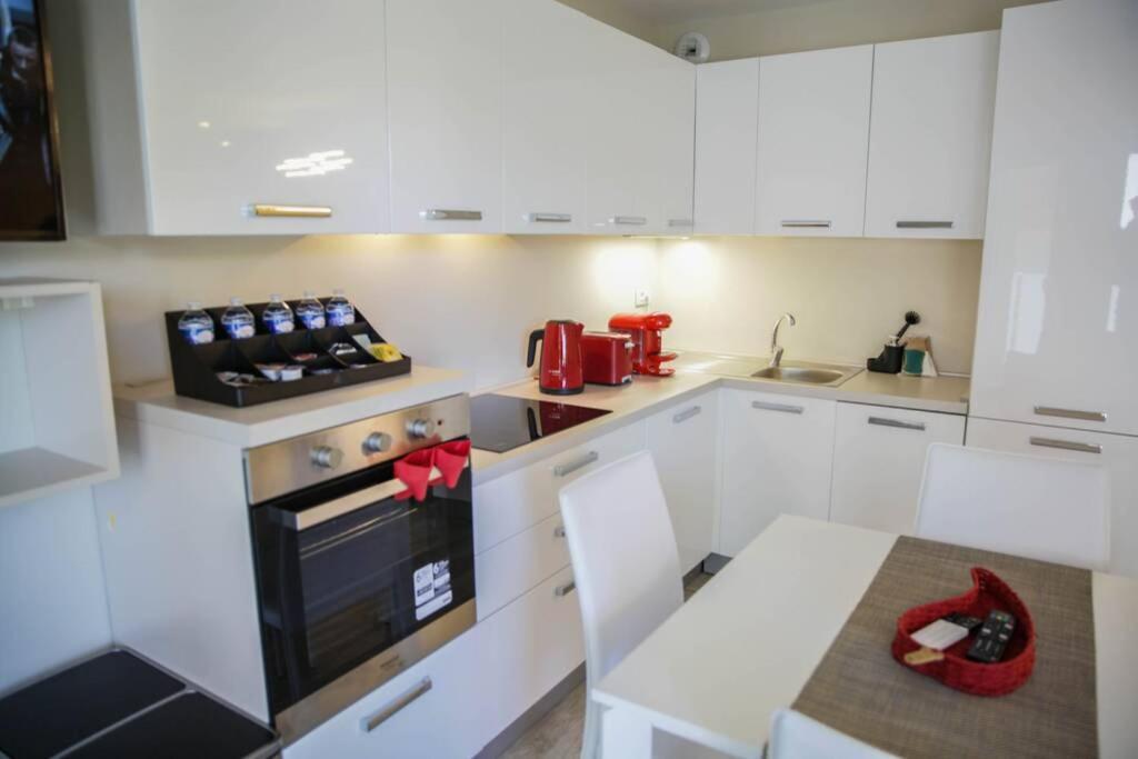 Magnifique 3P - French Riviera - 3Mn Beach - Air Conditioning - Balcony Juan-les-Pins Exteriör bild